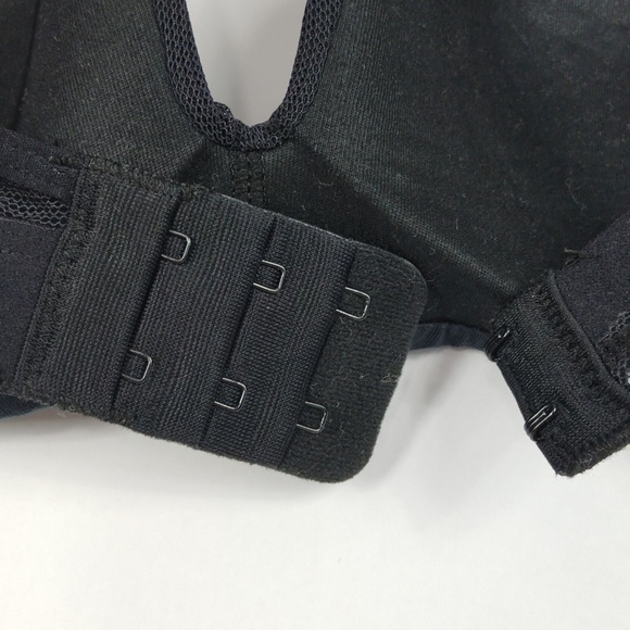 Lively Black Wireless Bra - Picture 7 of 8